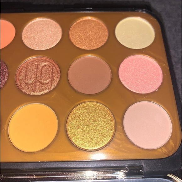 BH Cosmetics Glamreflection Gilded Eyeshadow Palette - Picture 6 of 8